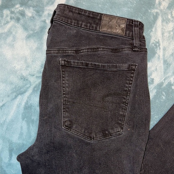 Black American Eagle Hi-Rise Jegging - Picture 2 of 4